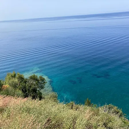 L' Agrumeto Konukevi 3*